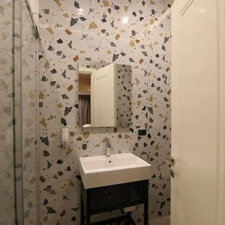Secret Hotel,korce 호텔 *