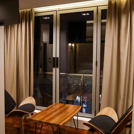 Secret Hotel,korce فندق
