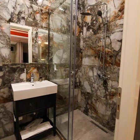 Secret Hotel,korce